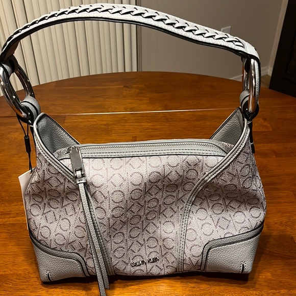 Calvin Klein Handbags - Calvin Klein handbag